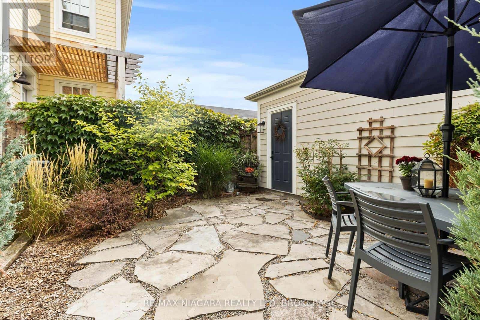 3 BLACKBIRD STREET — Niagara-on-the-Lake (Town), Ontario - Photo 4 of 35