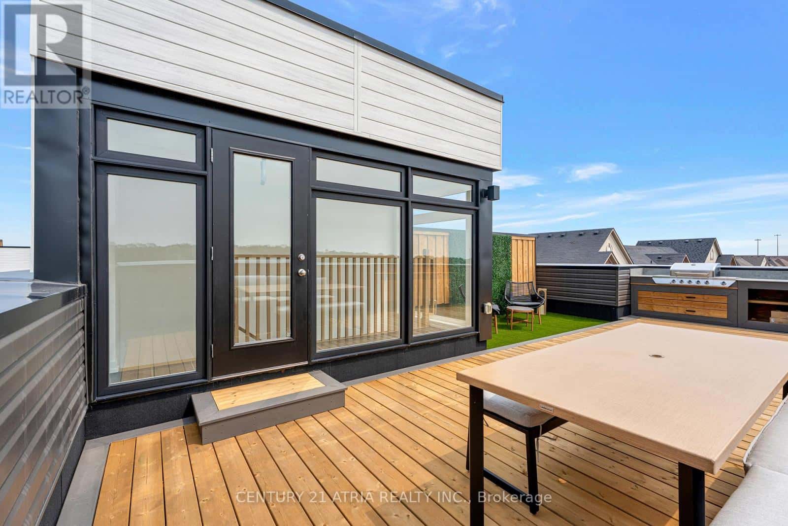 3 - 188 ANGUS DRIVE — Ajax (Central), Ontario - Photo 2 of 31