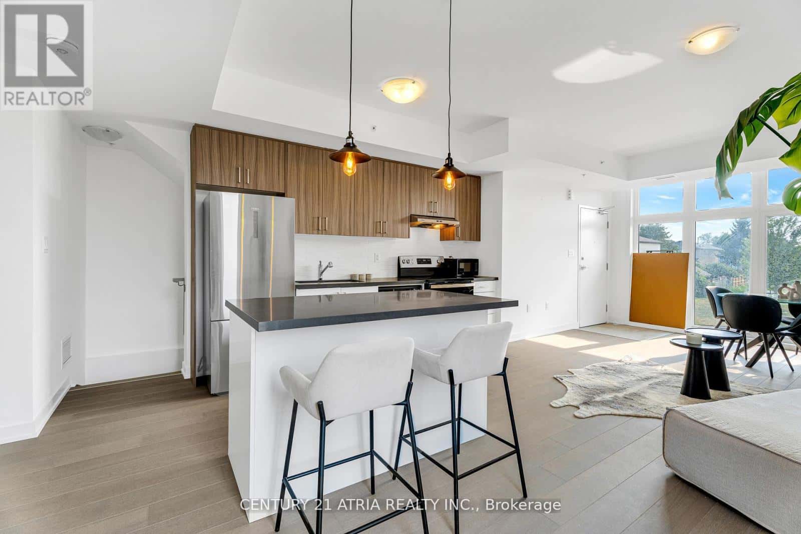 8 - 184 ANGUS DRIVE — Ajax (Central), Ontario - Photo 3 of 20