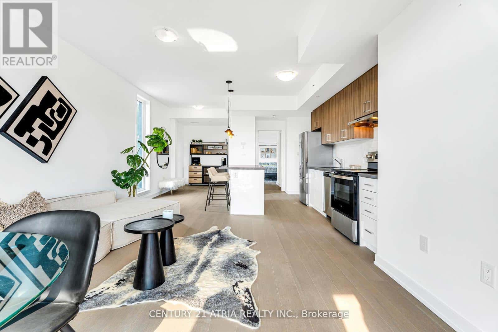 8 - 184 ANGUS DRIVE — Ajax (Central), Ontario - Photo 4 of 20