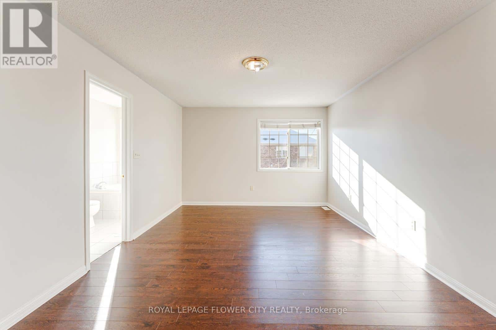 80 DWYER DRIVE — Brampton (Gore Industrial North) - Photo 4 of 50