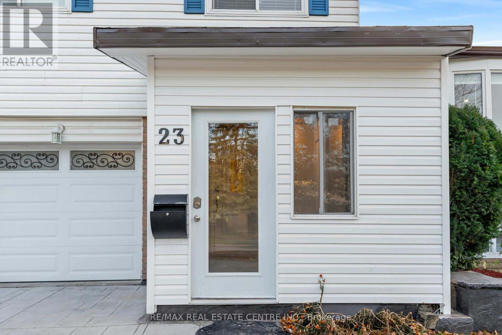 23 JEFFERSON ROAD — Brampton (Northgate), Ontario - Photo 5 of 46