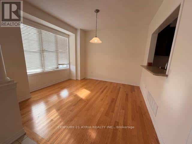 Markham (Cornell) — Markham (Cornell) - Photo 2 of 22