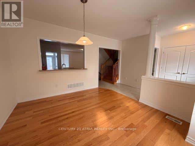 Markham (Cornell) — Markham (Cornell) - Photo 3 of 22