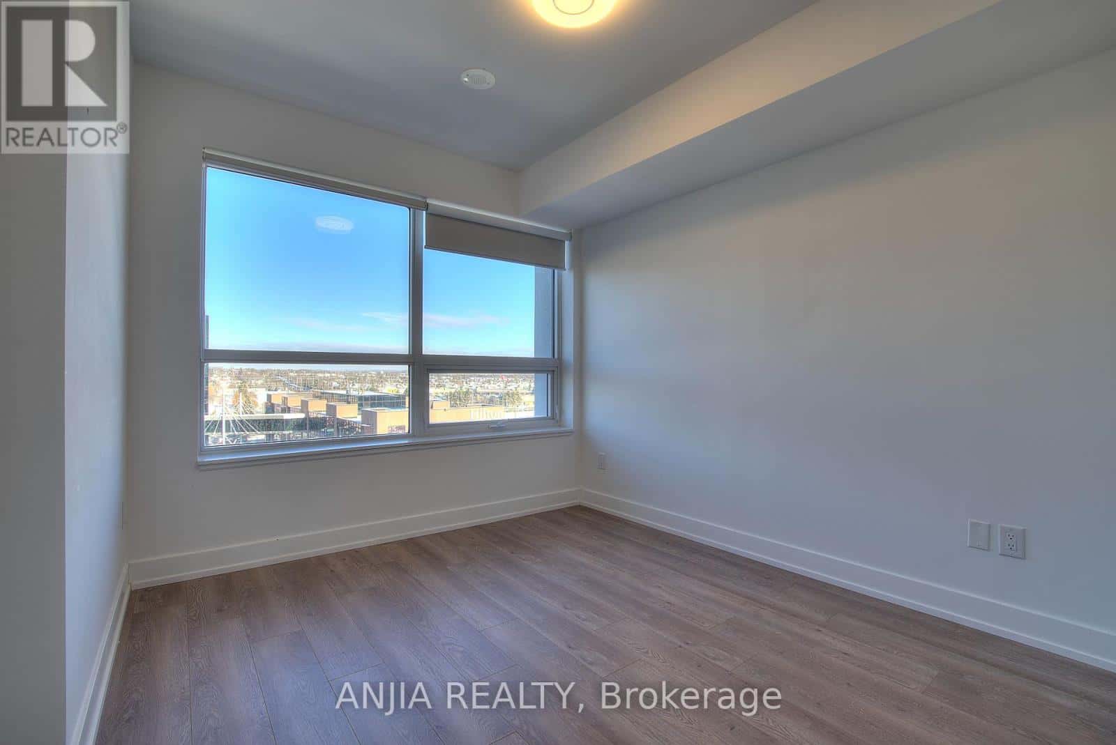 Markham (Unionville) — Markham (Unionville) - Photo 5 of 28