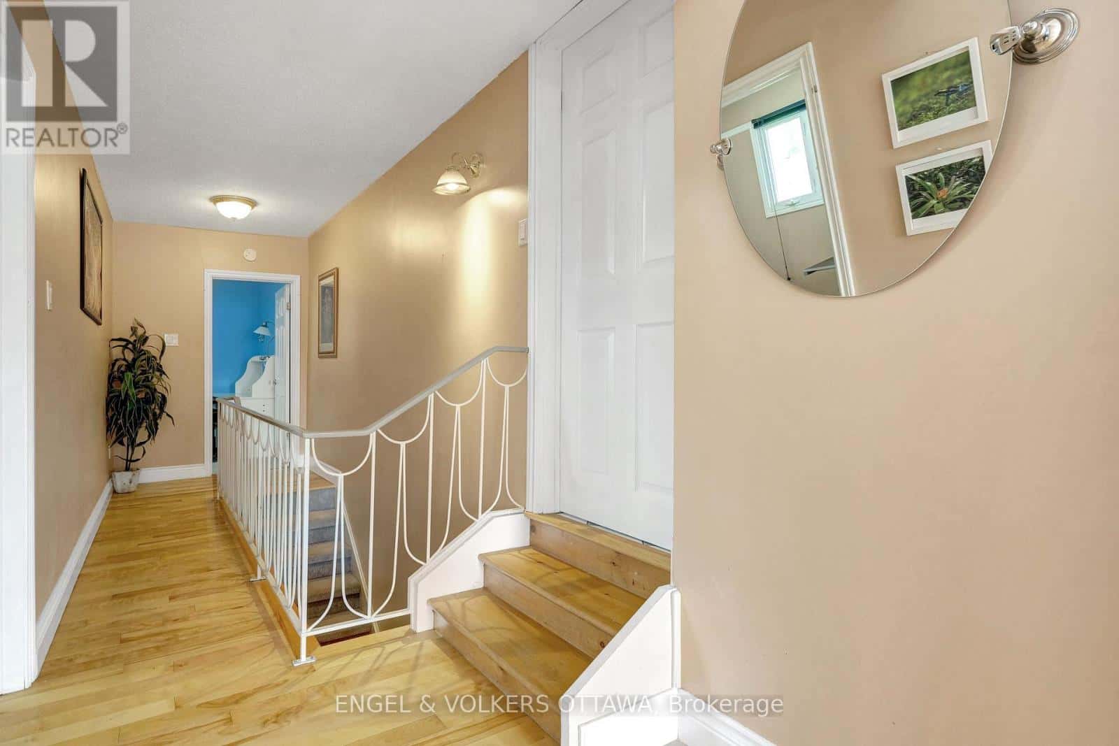 Ottawa — Ottawa - Photo 4 of 41