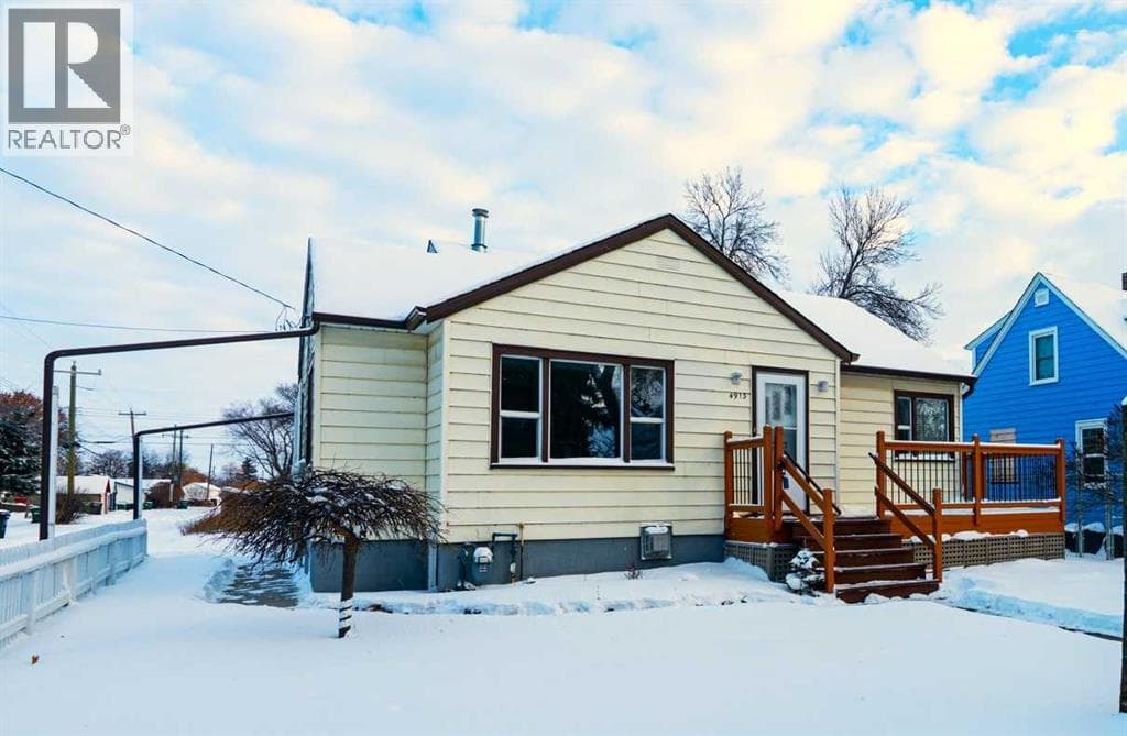 4913 54 Street — Camrose, Alberta - Main photo