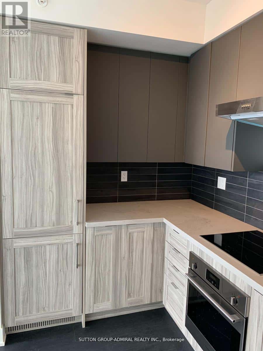 Vaughan (Concord) — Vaughan (Concord) - Photo 4 of 10