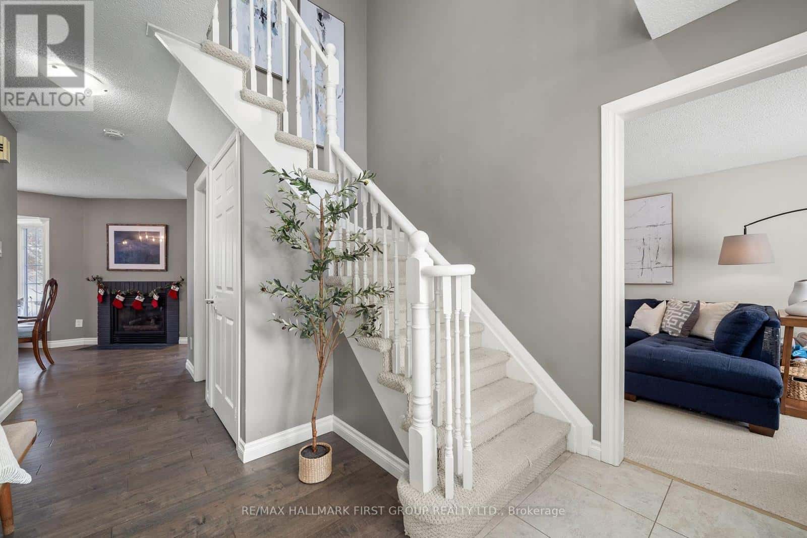 964 FREI STREET — Cobourg, Ontario - Photo 5 of 49