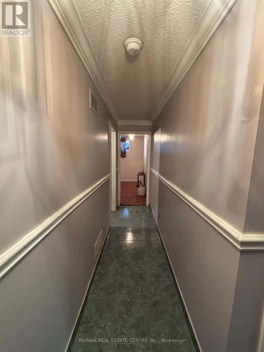 Brampton (Brampton East) — Brampton (Brampton East) - Photo 4 of 10