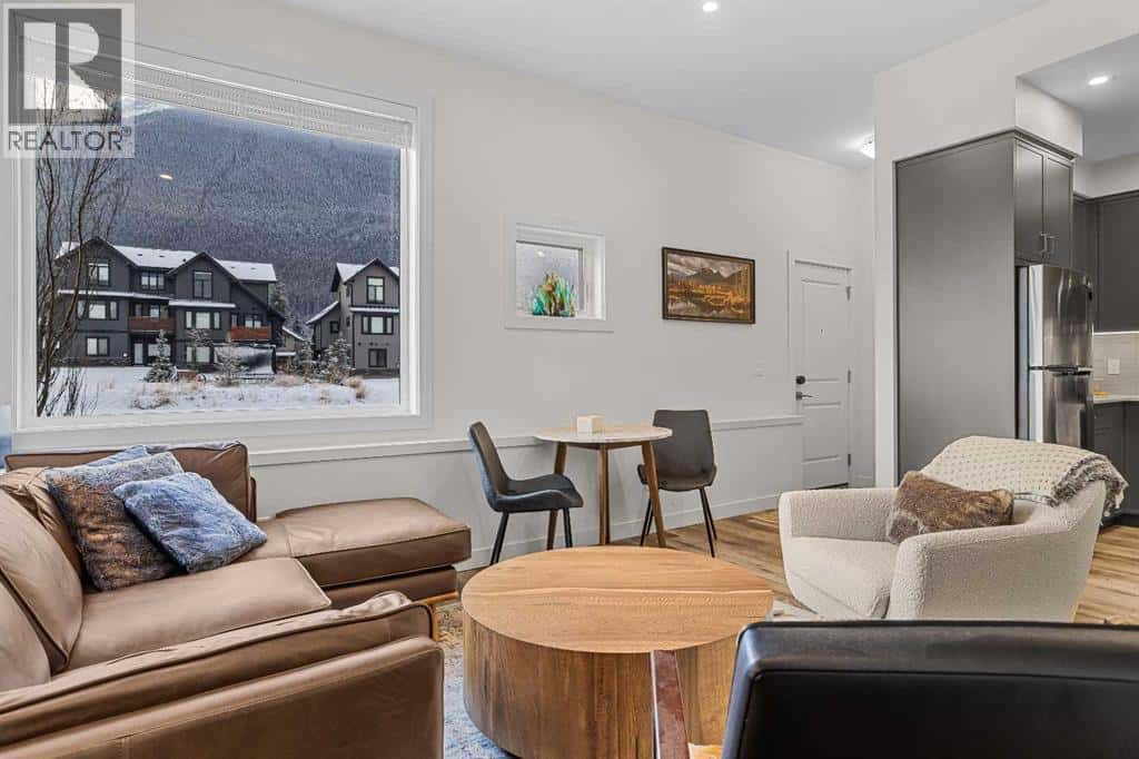 102E, 1200 Three Sisters Parkway — Canmore, Alberta - Photo 4 of 20