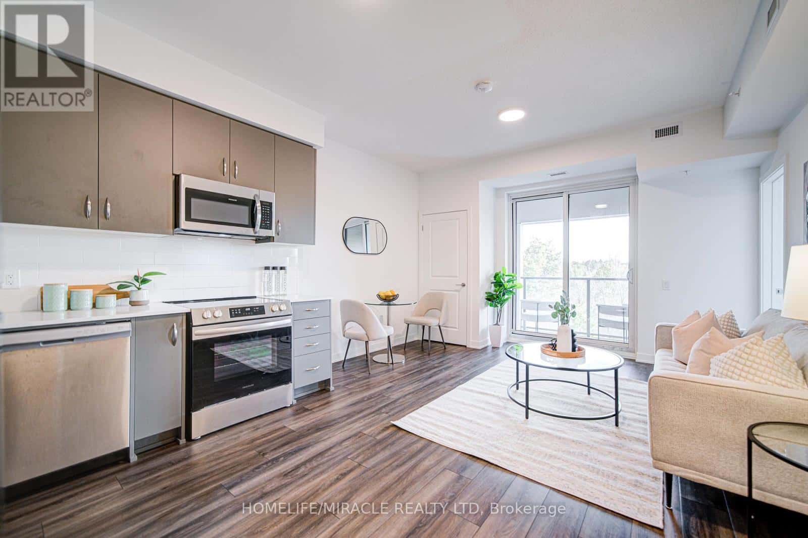 385 Arctic Red Drive 329