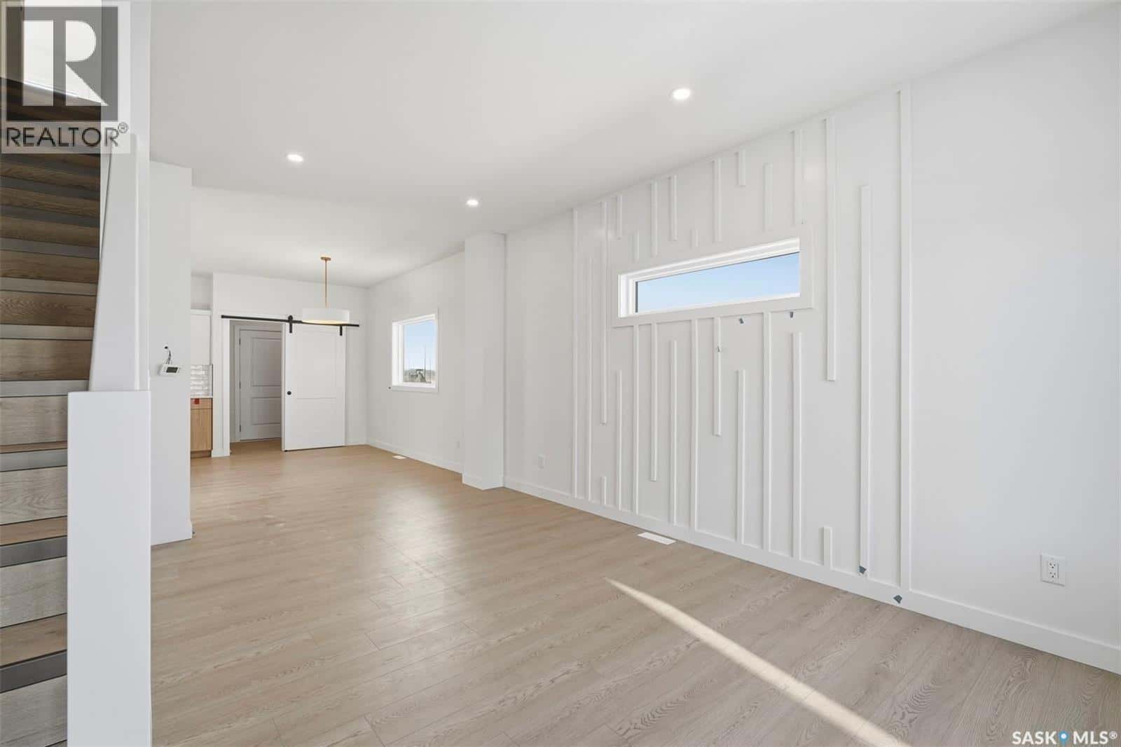 1408 Besnard DRIVE — Martensville, Saskatchewan - Photo 3 of 26