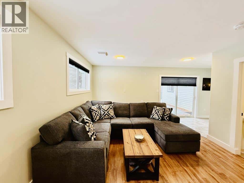 1485 WILLOW STREET — Telkwa, British Columbia - Photo 3 of 26