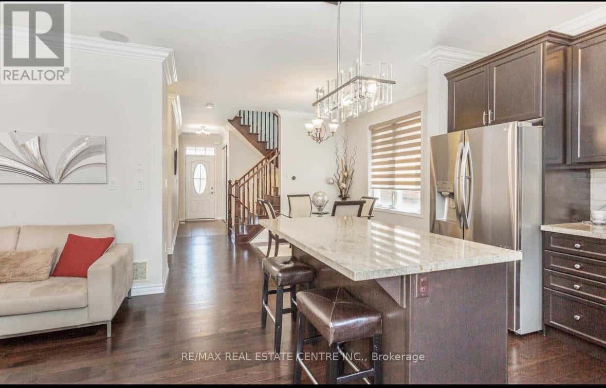 304 TRUDEAU DRIVE E — Milton (CL Clarke) - Photo 3 of 10