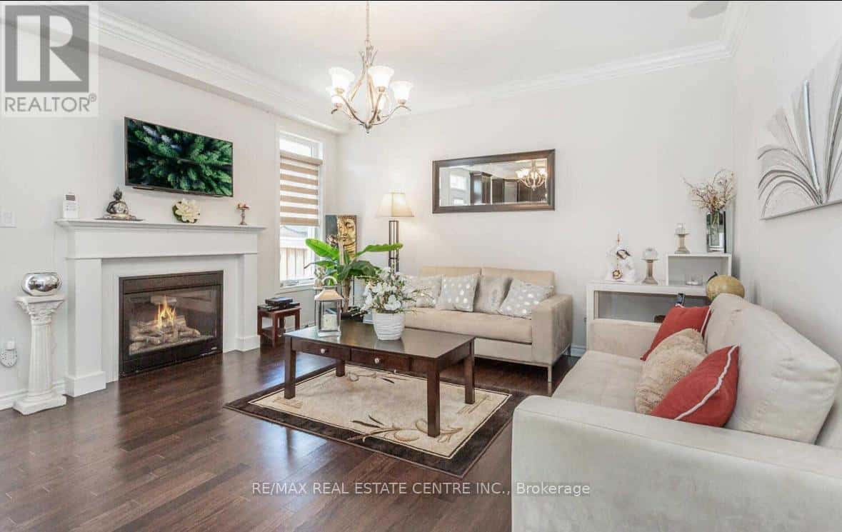 304 TRUDEAU DRIVE E — Milton (CL Clarke) - Photo 4 of 10