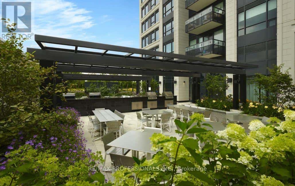 1305 - 10 EVA ROAD — Toronto (Etobicoke West Mall), Ontario - Photo 5 of 19