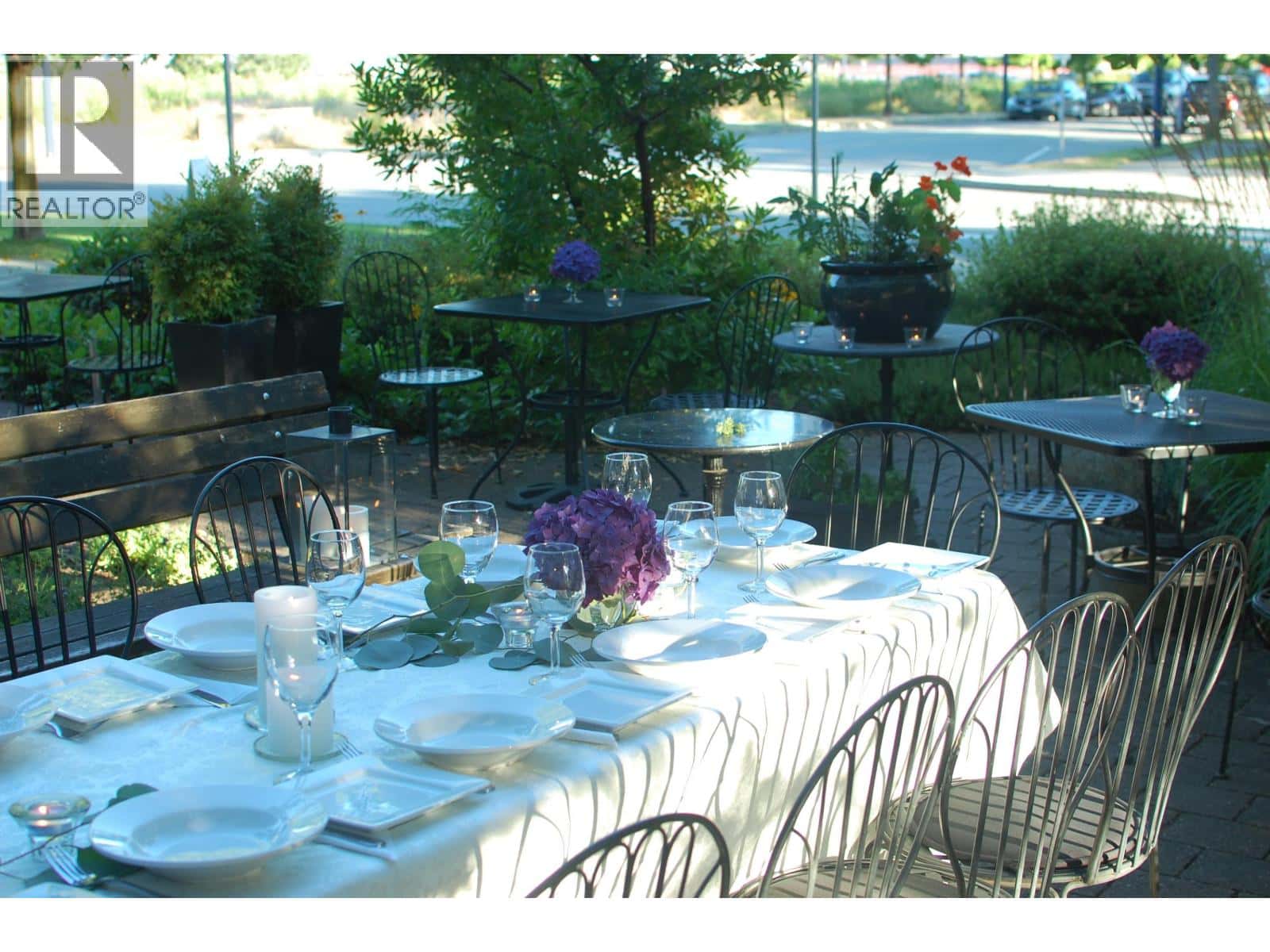 North Vancouver — North Vancouver - Photo 3 of 8