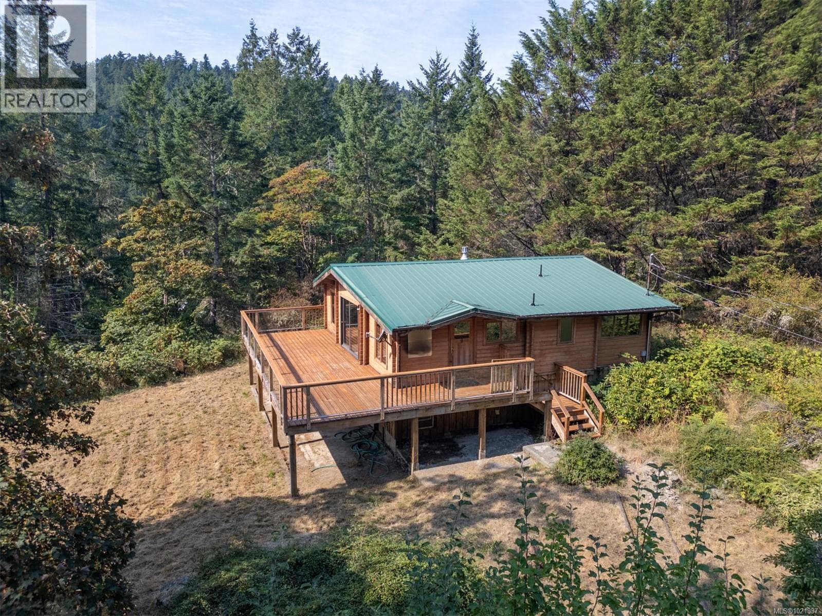 4531 Bedwell Harbour Rd — Pender Island, British Columbia - Main photo