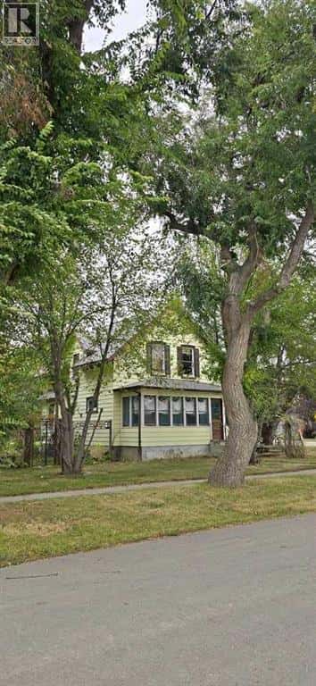 133 Noble Street — Barons, Alberta - Photo 2 of 14