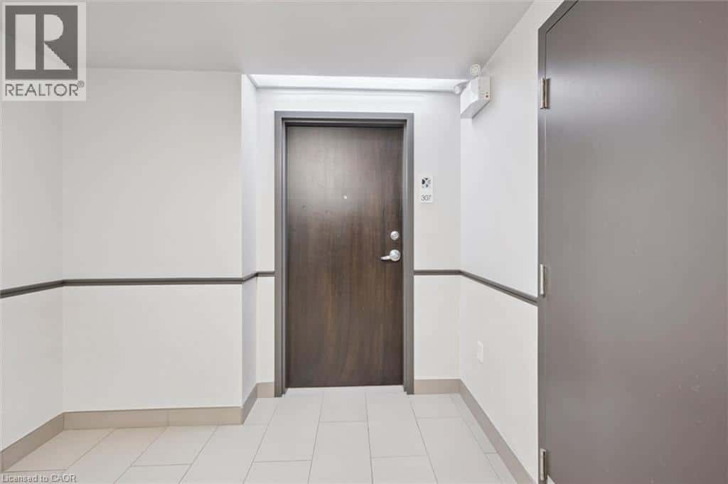 Waterloo — Waterloo - Photo 2 of 48