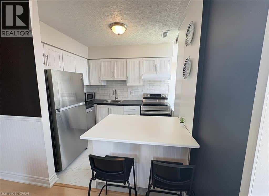 Hamilton — Hamilton - Photo 5 of 20