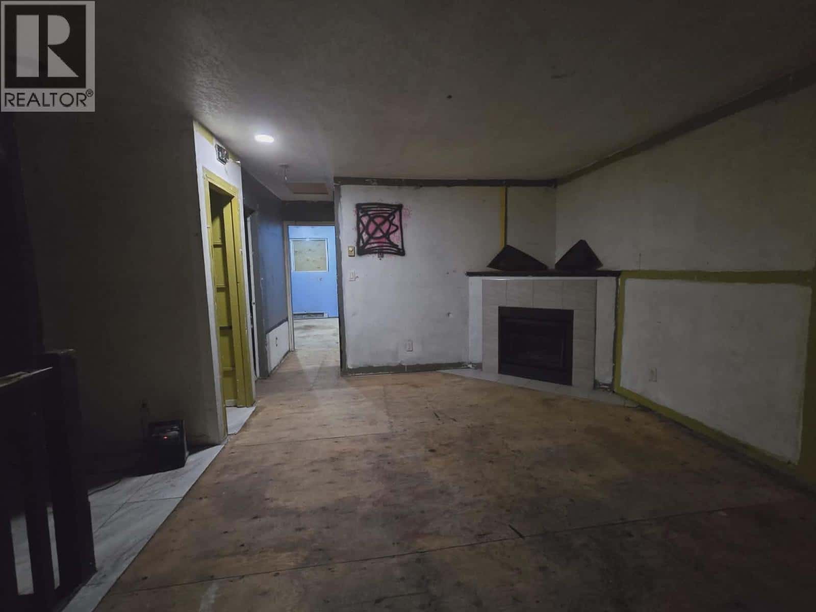 2260 VICTORIA STREET — Prince George, British Columbia - Photo 4 of 8