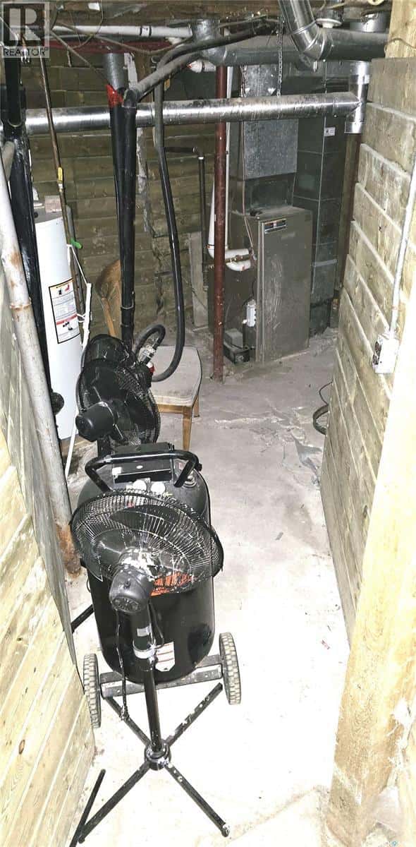 1450 Alexandra STREET — Regina, Saskatchewan - Photo 4 of 16