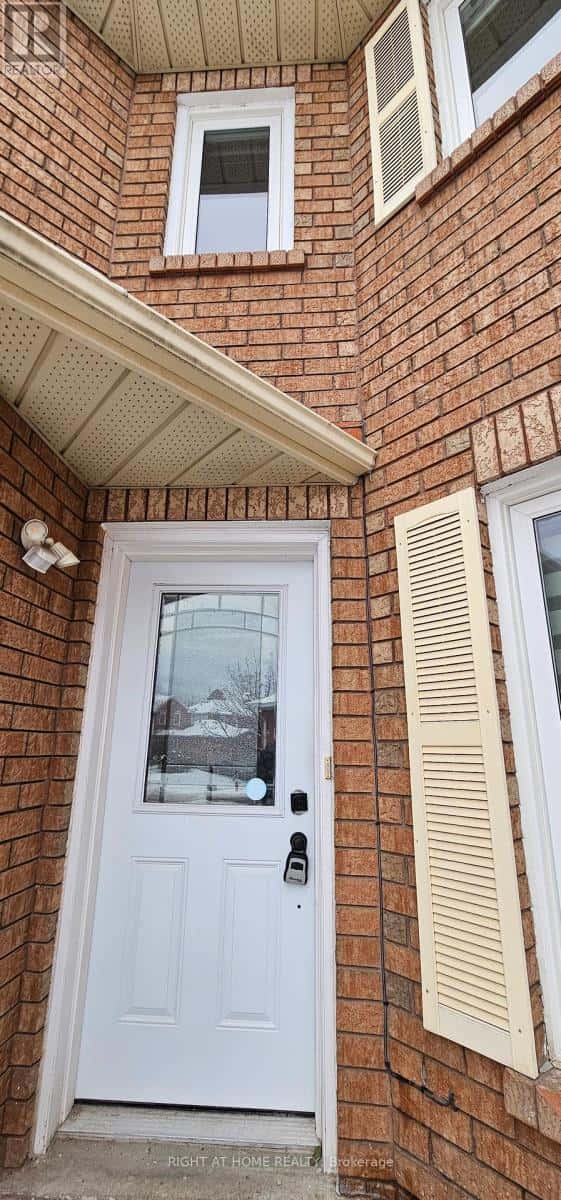 Brampton (Fletcher's Creek South) — Brampton (Fletcher's Creek South) - Photo 3 of 24