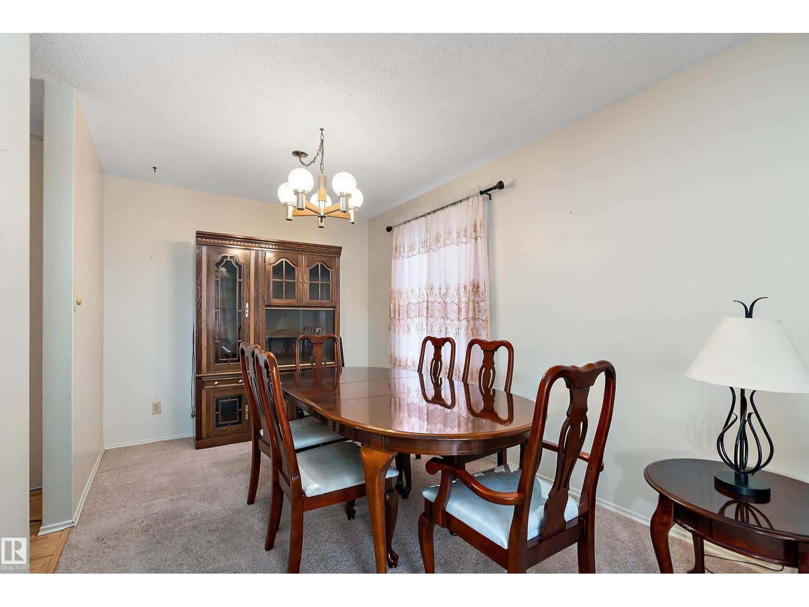 5625 55A ST — Wetaskiwin, Alberta - Photo 4 of 41