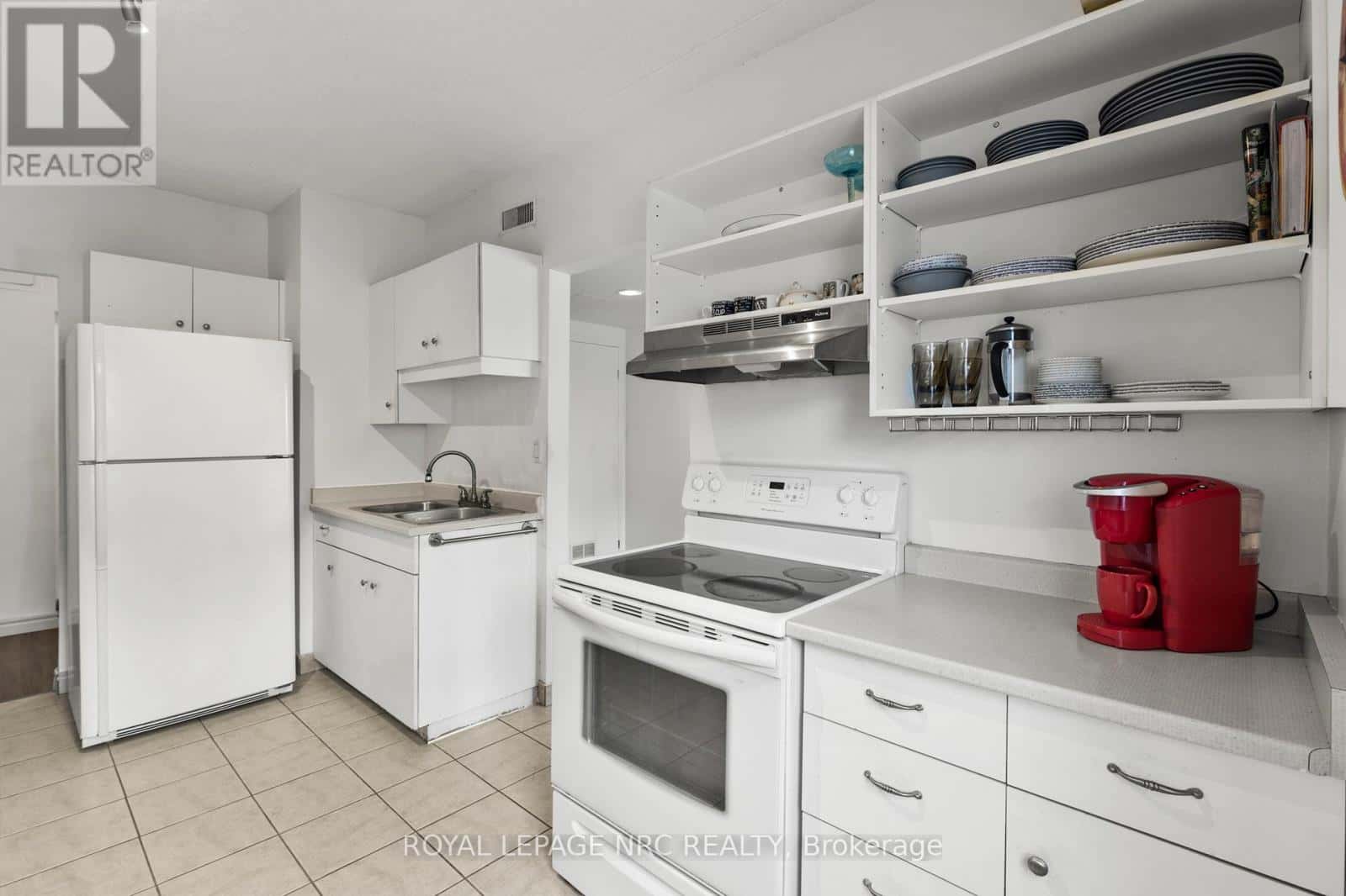 203 - 4872 VALLEY WAY — Niagara Falls (Cherrywood), Ontario - Photo 5 of 27