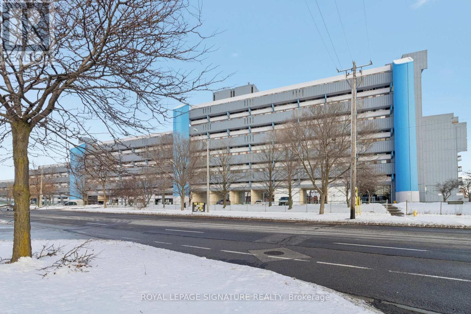 720 - 4645 JANE STREET — Toronto (Black Creek), Ontario - Main photo