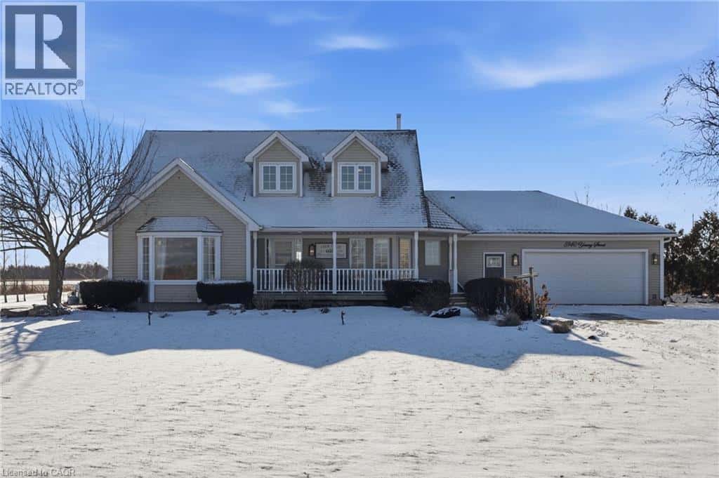 5940 YOUNG Street — Grimsby, Ontario - Photo 2 of 50