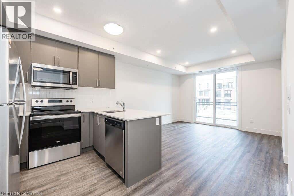 Waterloo — Waterloo - Photo 5 of 29