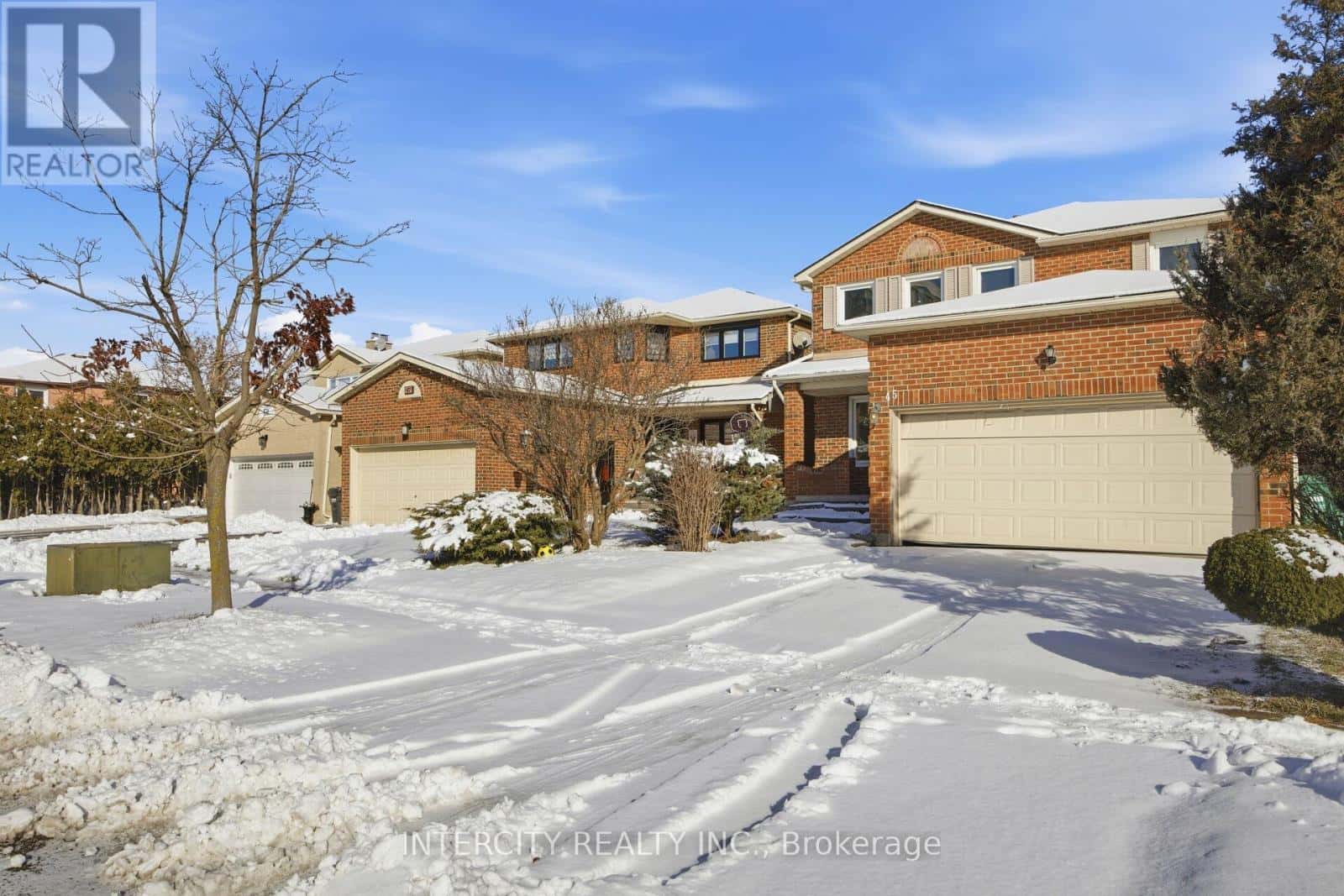 45 MERGANSER CRESCENT — Brampton (Fletcher's Creek South), Ontario - Photo 2 of 49