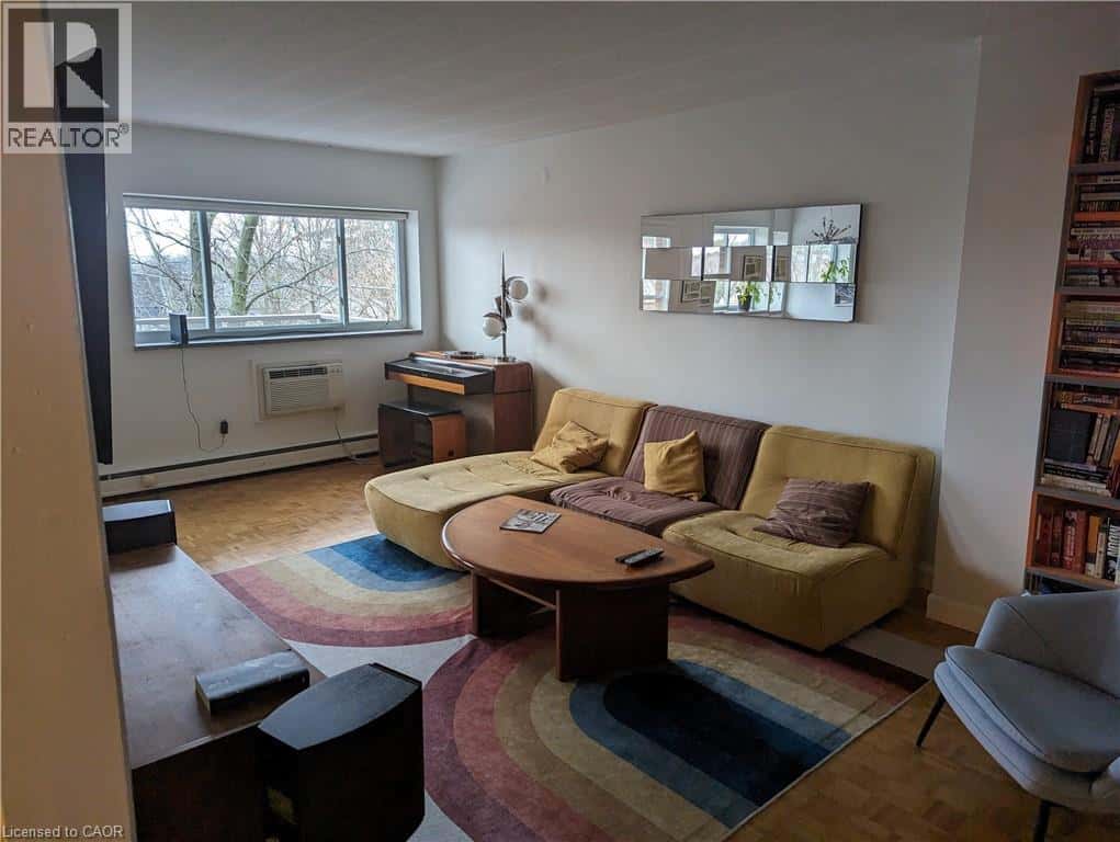 St. Catharines — St. Catharines - Photo 5 of 46