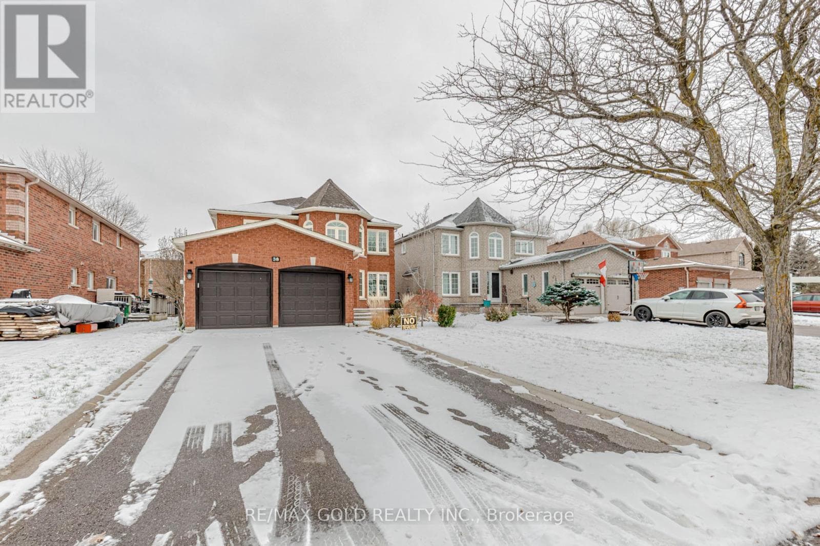 38 ESPOSITO DRIVE — Caledon (Bolton East), Ontario - Main photo