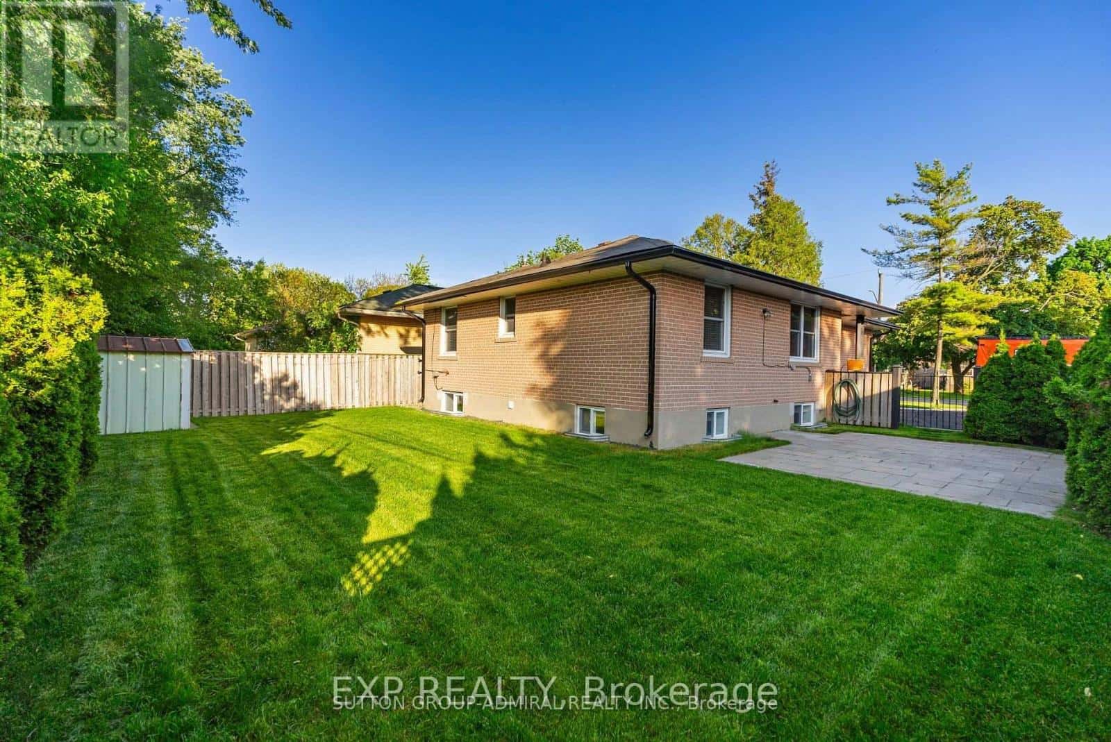 Richmond Hill (Crosby) — Richmond Hill (Crosby) - Photo 3 of 20