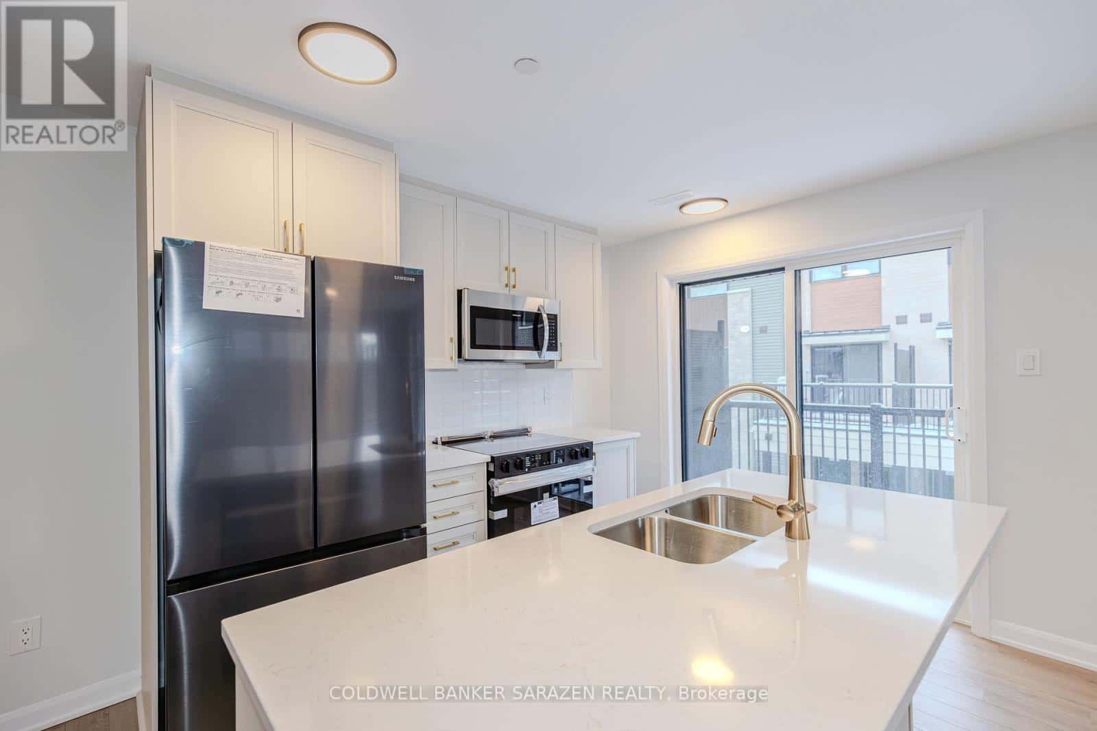 Ottawa — Ottawa - Photo 4 of 34