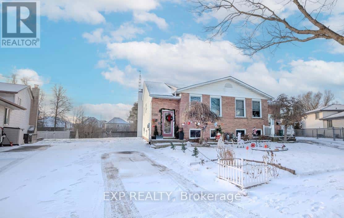 6166 Wildrose Crescent