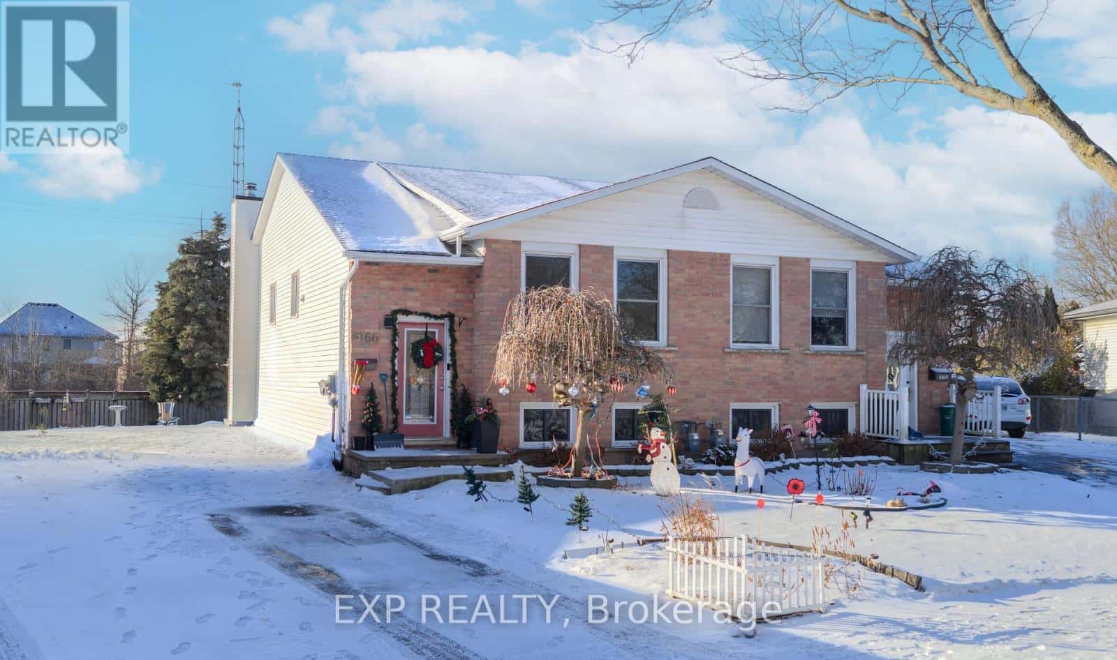 6166 WILDROSE CRESCENT — Niagara Falls (Oldfield), Ontario - Photo 2 of 37