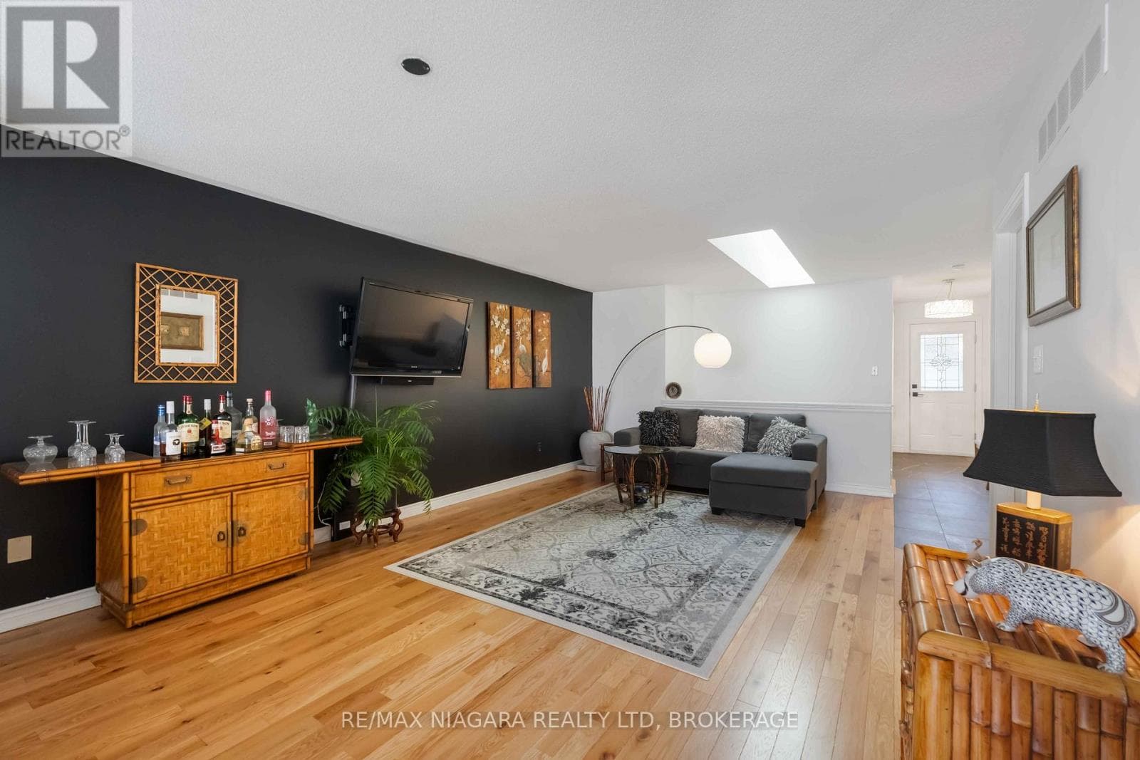 14 - 165 MAIN STREET E — Grimsby (Grimsby East), Ontario - Main photo