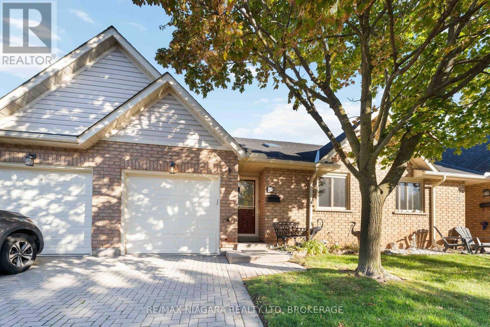 14 - 165 MAIN STREET E — Grimsby (Grimsby East), Ontario - Photo 2 of 31