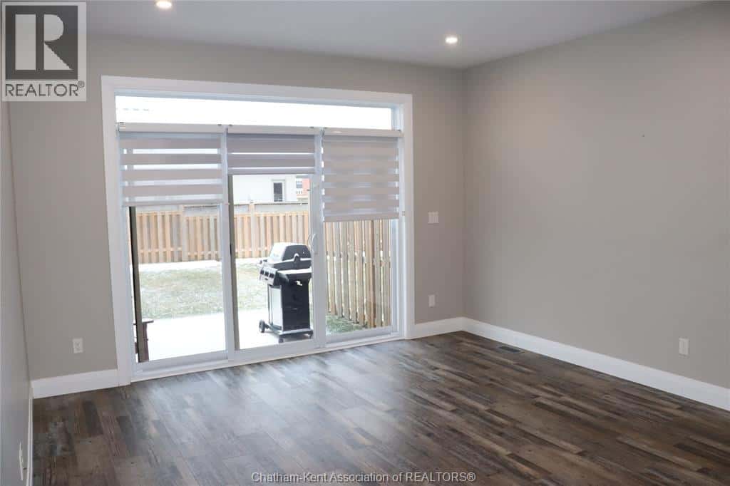 5 Delft COURT — Blenheim, Ontario - Photo 5 of 10