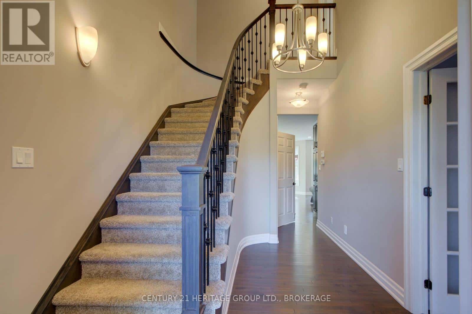 688 AUGUSTA DRIVE — Kingston (City Northwest), Ontario - Photo 5 of 35