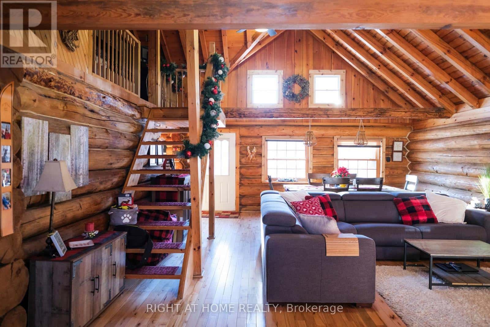 72 VIEWMOUNT DRIVE — Greater Madawaska, Ontario - Photo 3 of 28