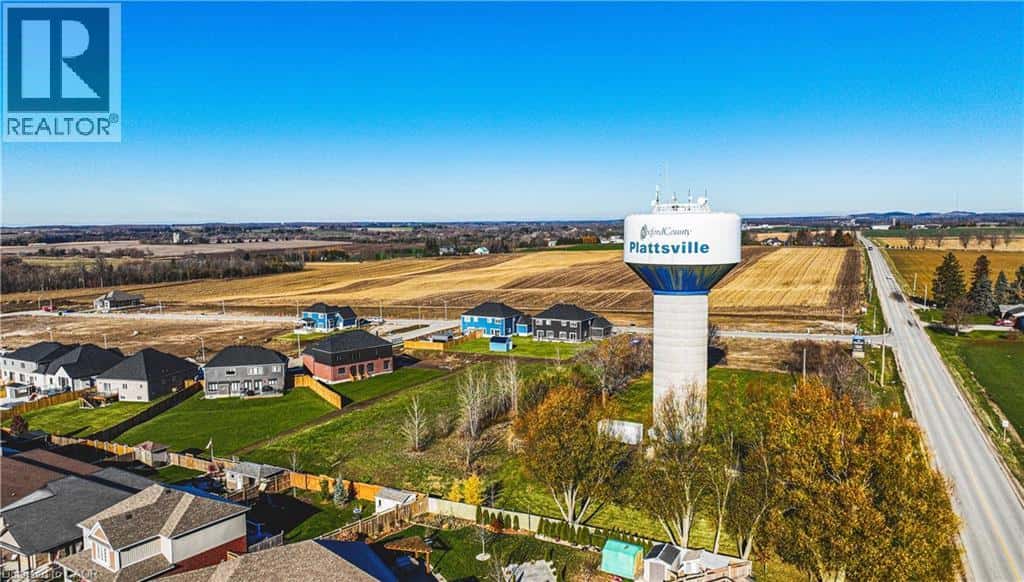 73 WORKMAN Crescent — Plattsville, Ontario - Photo 2 of 18