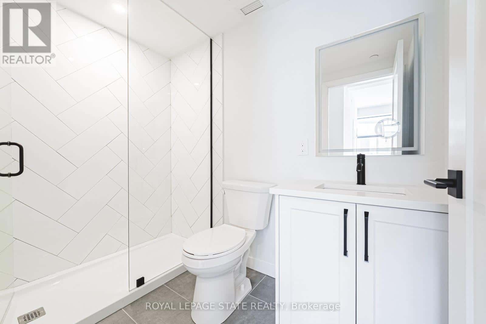 555 SANITORIUM ROAD — Hamilton (Mountview) - Photo 4 of 20