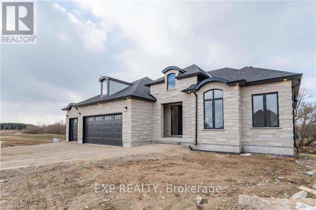 1050 WALTON AVENUE — North Perth (Wallace), Ontario - Photo 2 of 43