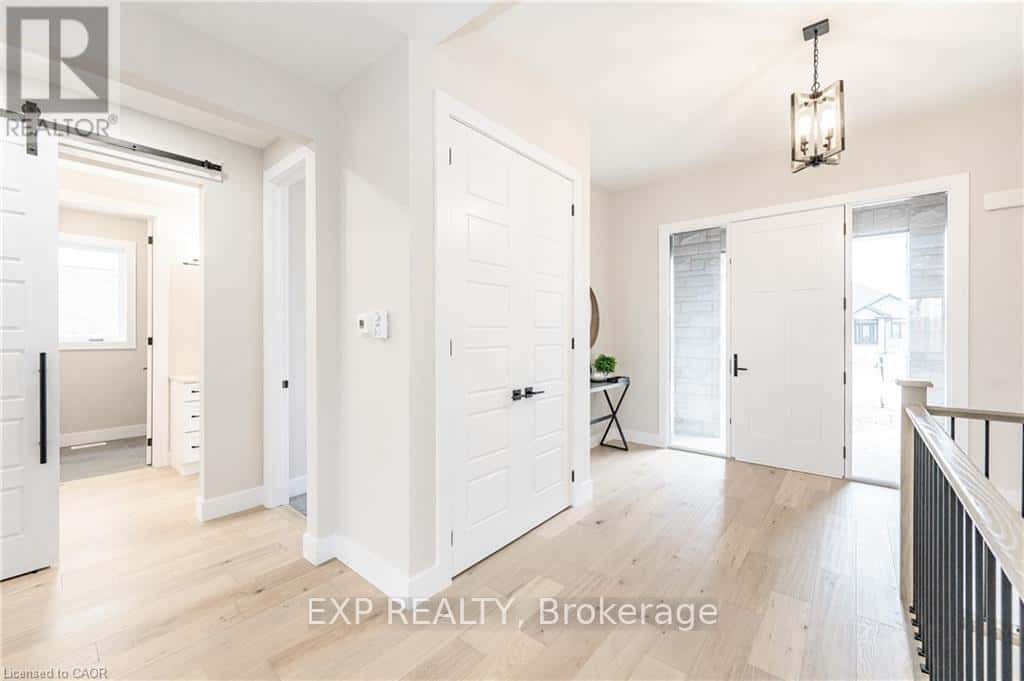 1050 WALTON AVENUE — North Perth (Wallace), Ontario - Photo 5 of 43